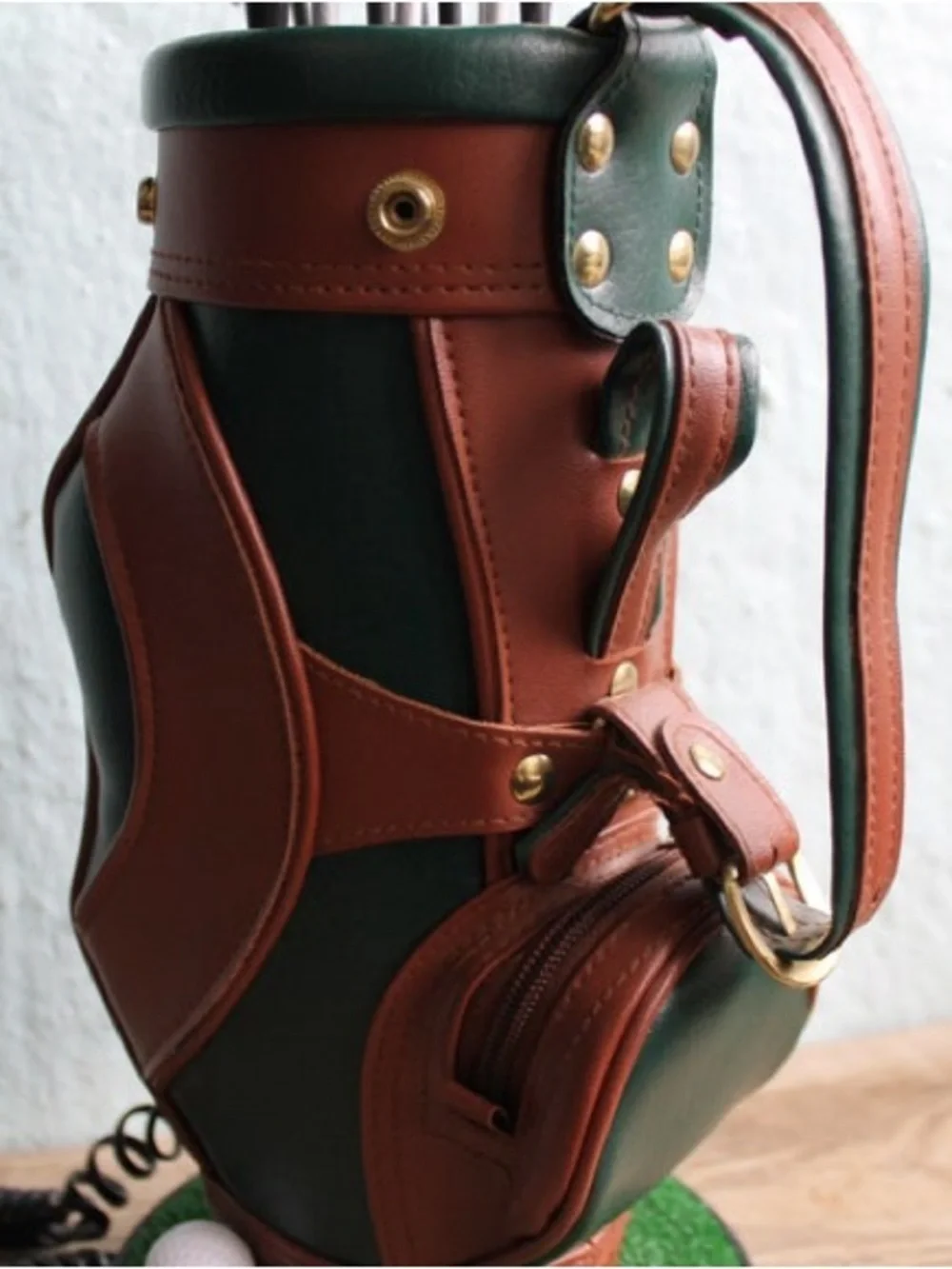 ⛳️ Classic Vintage Golf Bag Land Line Phone 🏌🏽 - Picture 6 of 10